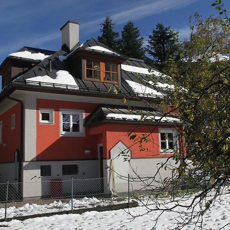 באד גסטיין Villa Schnuck - Das Rote Ferienhaus מראה חיצוני תמונה